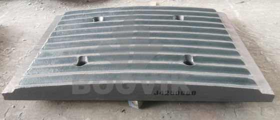 C12 Super Tooth Fixed and Swing Jaw Plate J4250000 J4260000 for Mining