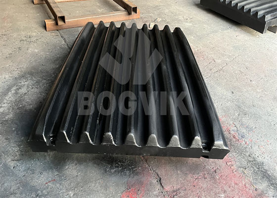 R300 Fixed and Moving Jaw Plate CW017-001 CW017-002 with  Good Wear Resistance