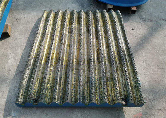 More durable Mn22Cr2 with Titanium Carbide Insert Jaw Plate CR-005-007-001E CR-005-008-001E