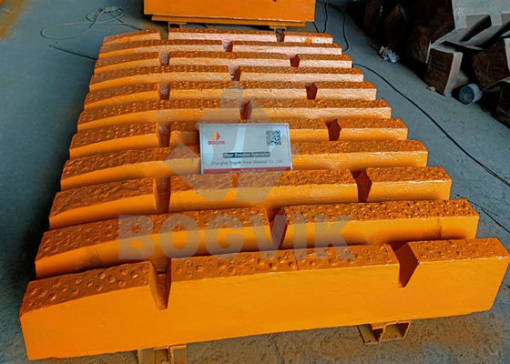 Jaw Crusher Liners Mn22Cr2 with Titanium Carbide Insert Fixed and Movable Jaw Plate Longer Lifespan