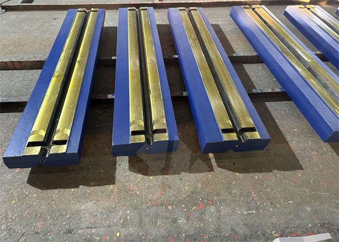 Haz1077 Blow Bar Martensitic Steel with Ceramic Insert for Construction Waste with Steel Bars